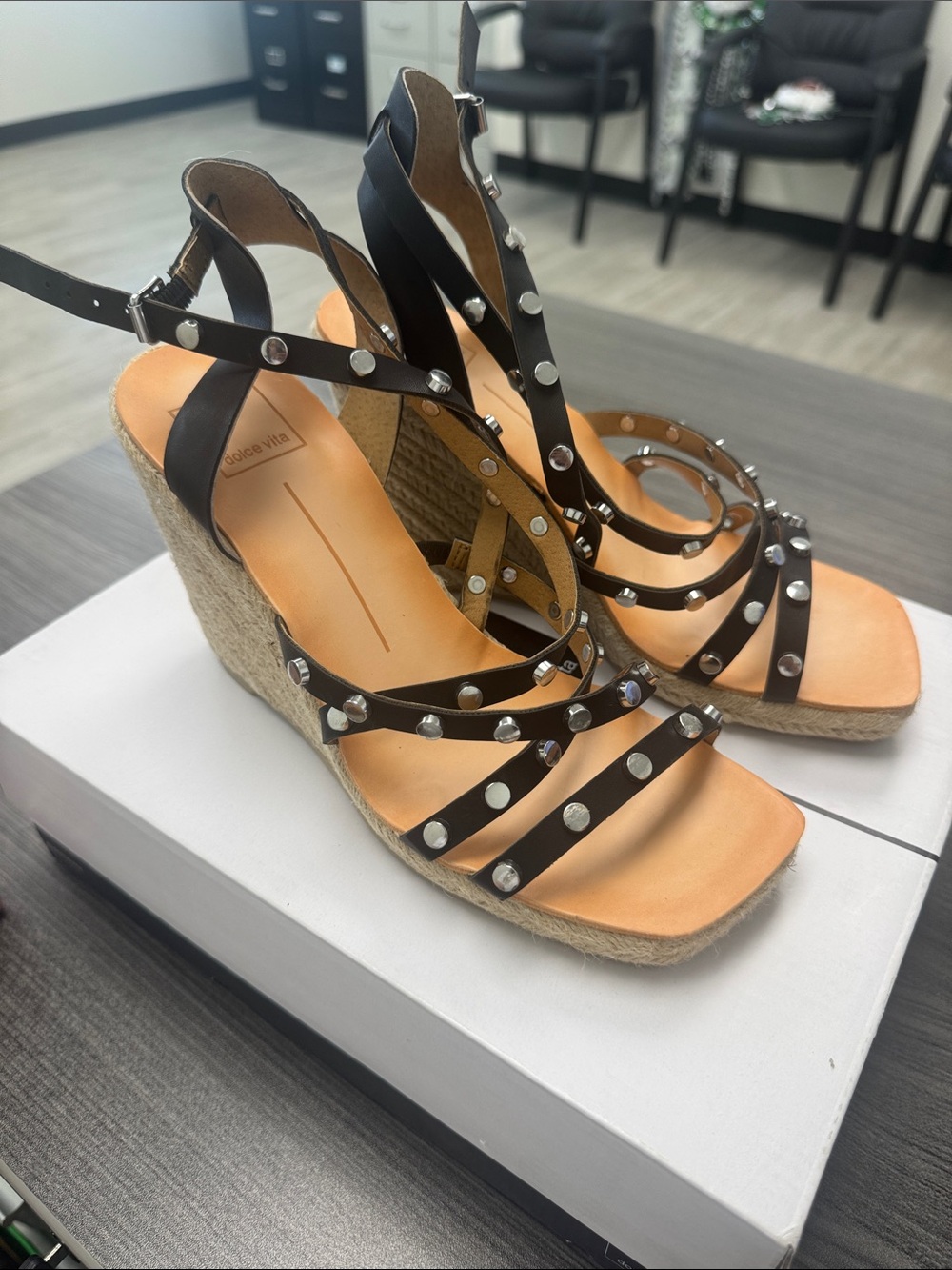 Dolce Vita Marrio Women's Black Studded Espadrille Wedge Sandals size 8.5
